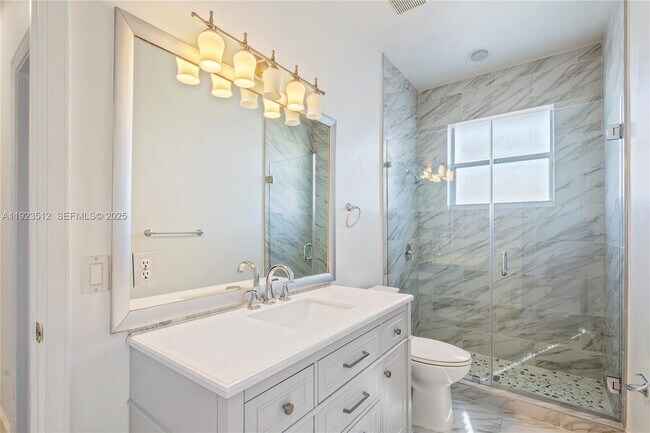 Building Photo - 2994 Oakbrook Dr