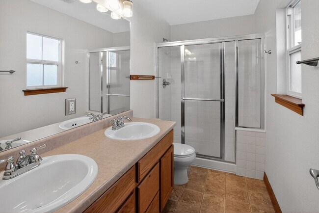 Building Photo - 1226 S Quintero Ct