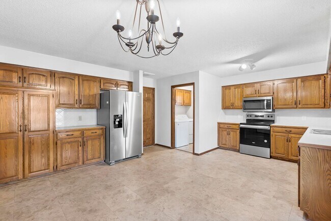 Building Photo - All-Brick Beauty on a Quiet Cul-de-Sac Nea...