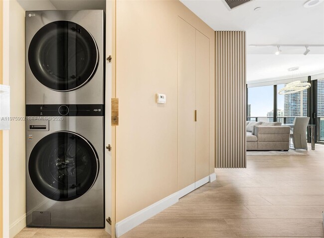 Building Photo - 45 SW 9th St