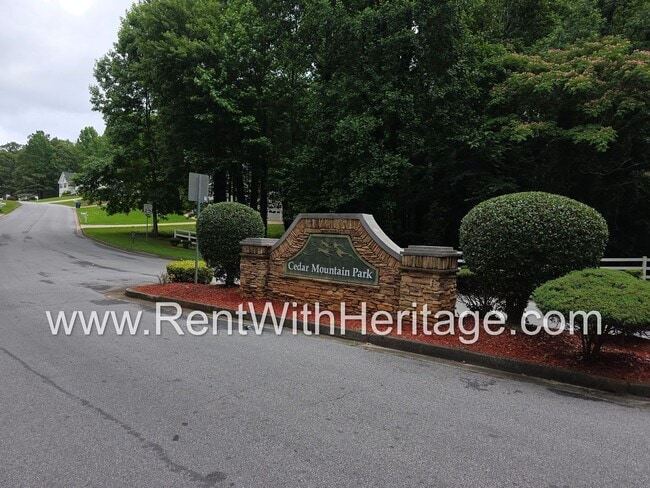 Building Photo - Immaculate 5-bedroom, 3-bath home in the Cedar Mountain Park subdivision in Douglasville, GA.