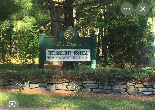 Building Photo - 16 Highbridge Hill Rd