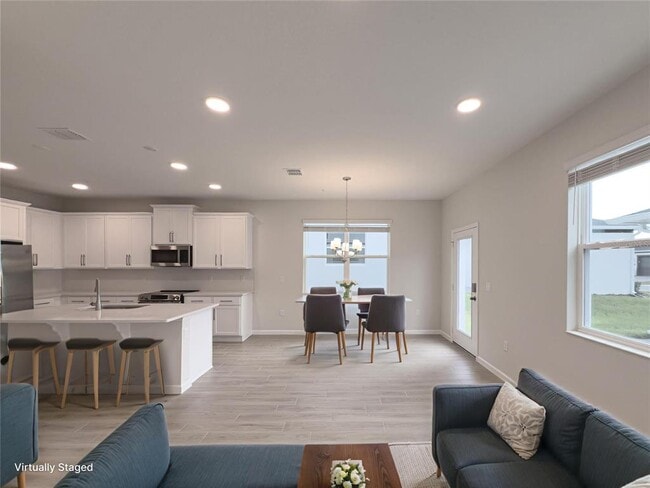 Building Photo - 640 Pothos St