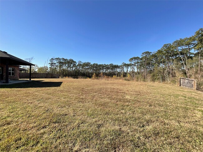 Building Photo - 8039 Brooks Crossing Dr