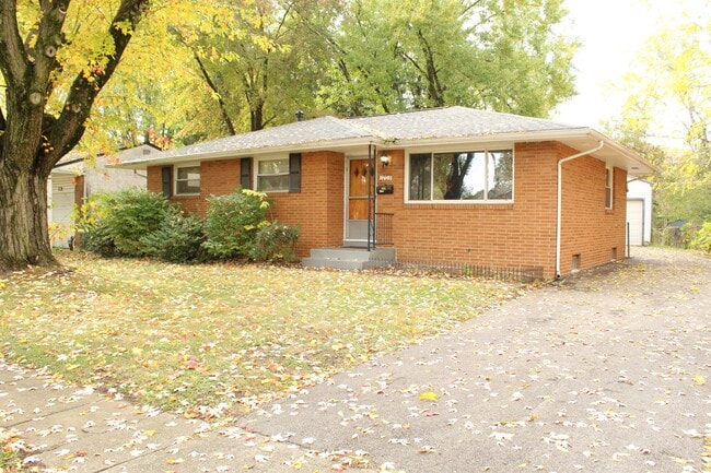 Building Photo - 1703 Shady Lane Rd