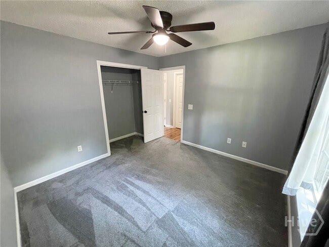Building Photo - 119 Mustang Dr