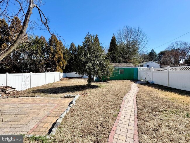 Building Photo - 1607 Old Black Horse Pike