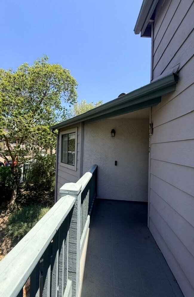 Building Photo - Fully updated condo in Spring Valley/ Rancho San Diego
