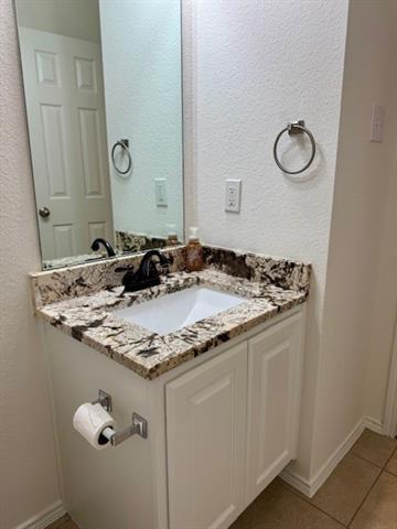 Building Photo - 2837 Laurel Oak Dr