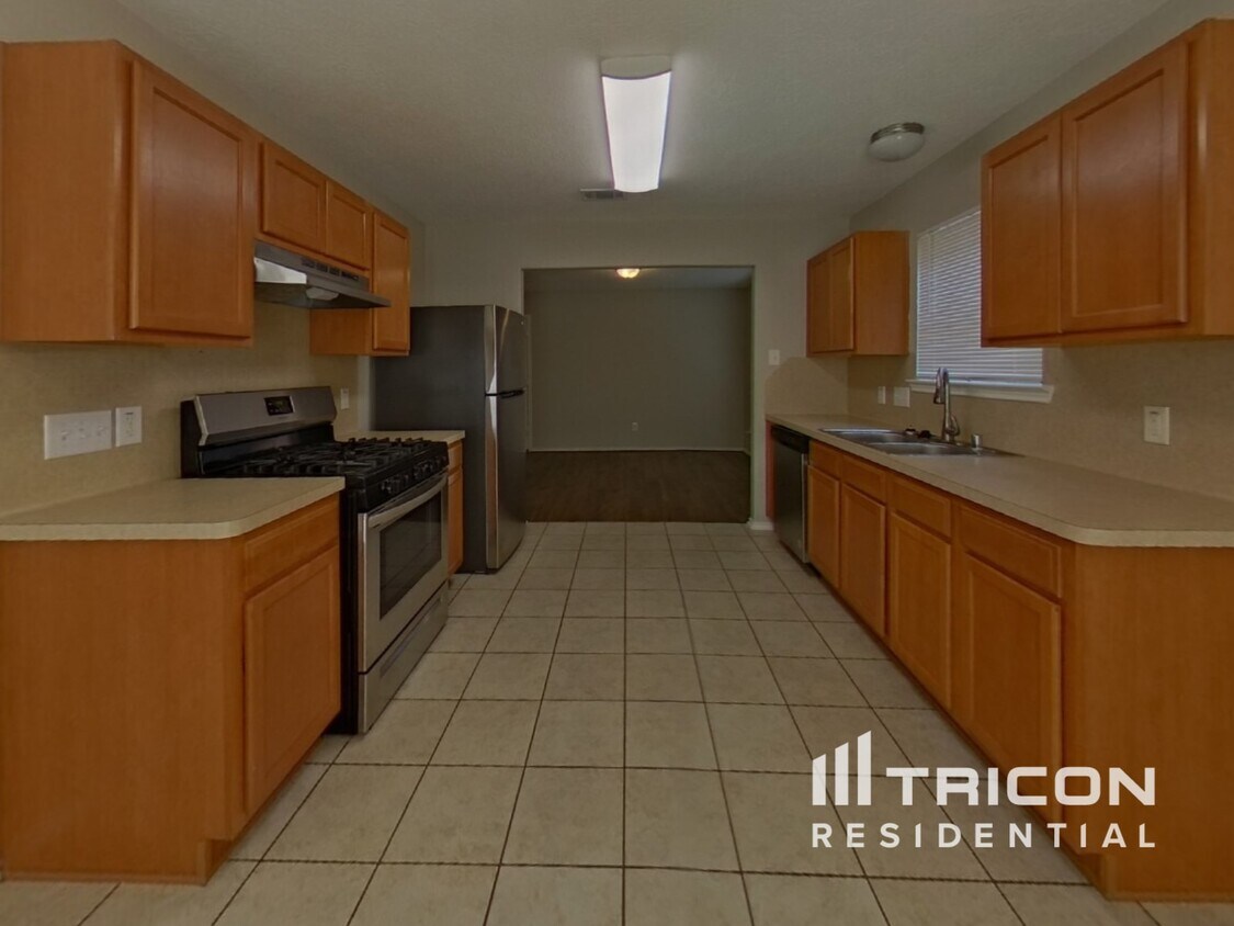 Building Photo - 33107 Cottonwood Bend