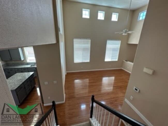 Building Photo - 4 Bedroom in East Woodland