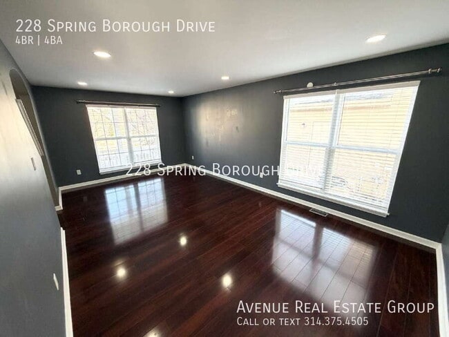 Building Photo - 228 Spring Borough Dr