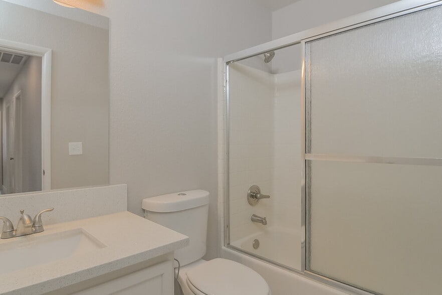 Building Photo - 705 Orchid Tree Ln