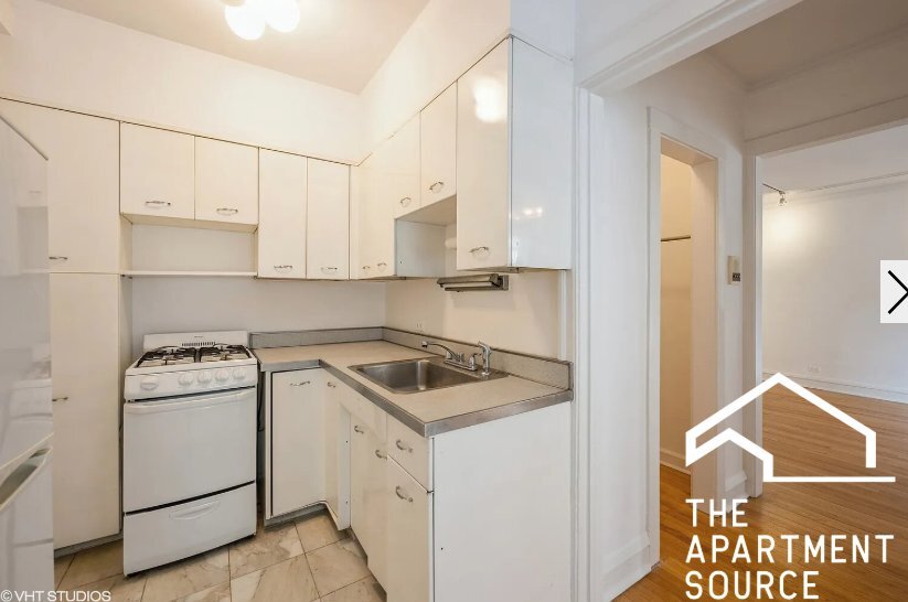 Building Photo - 2324 N Lincoln Park W