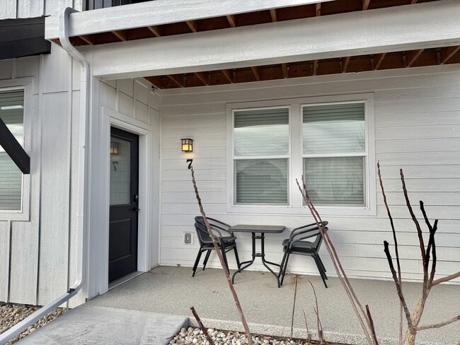 Building Photo - 1820 Iron Wheel Dr