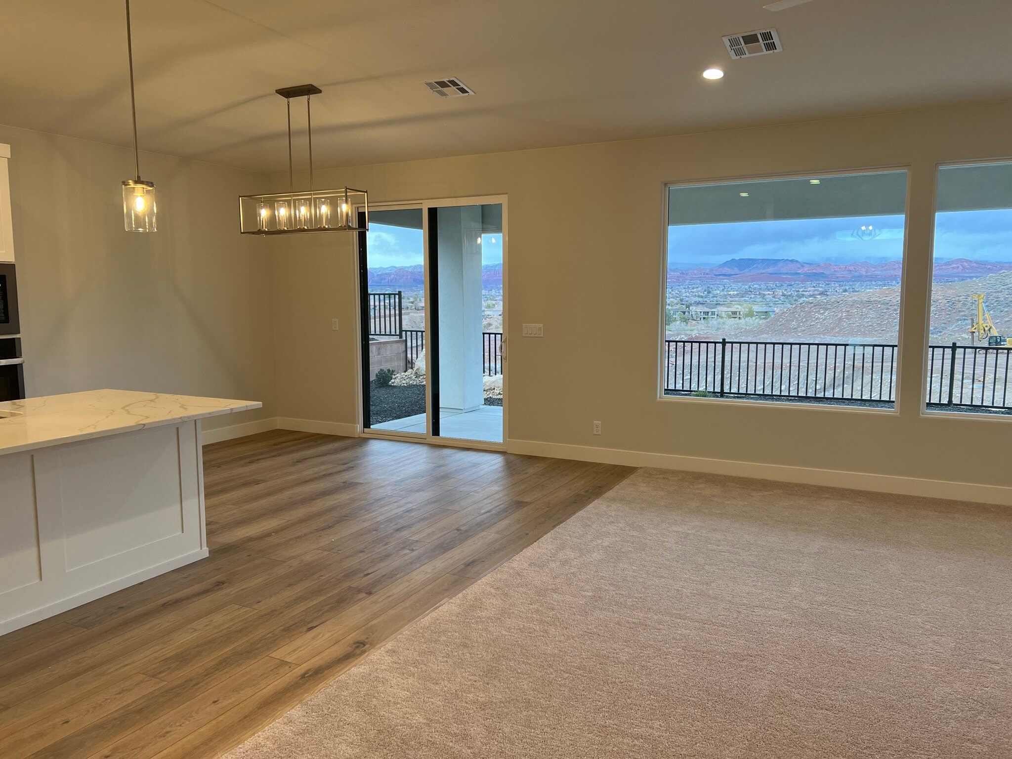 Building Photo - 2744 W Columbo Ln