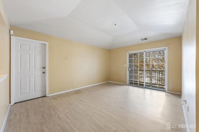 Building Photo - 1036 Waterford Dr