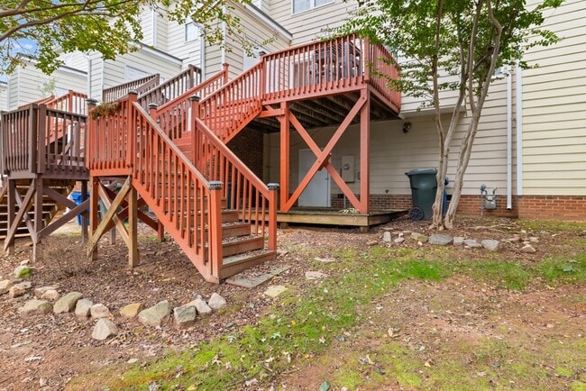 Building Photo - 2723 Sterling Park Dr