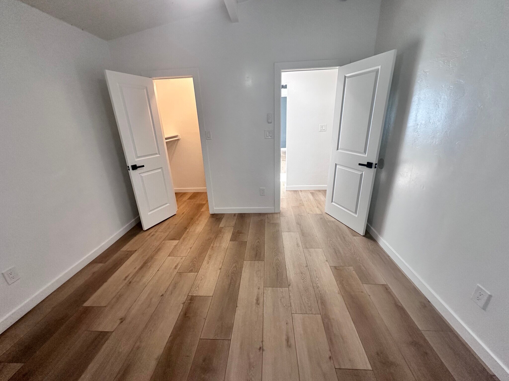 Building Photo - 4357 Clairemont Mesa Blvd