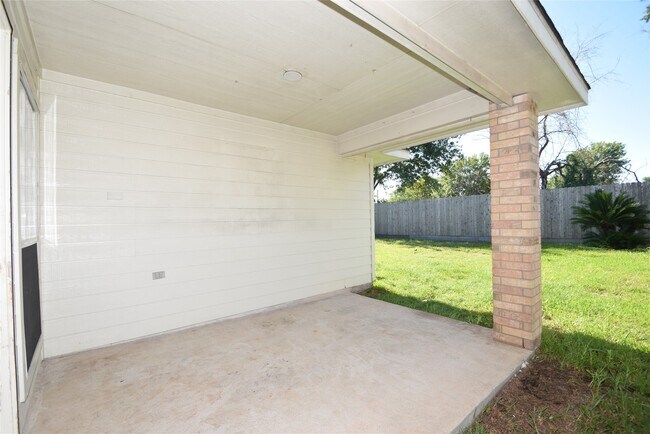 Building Photo - 5726 Indigo Trails Dr