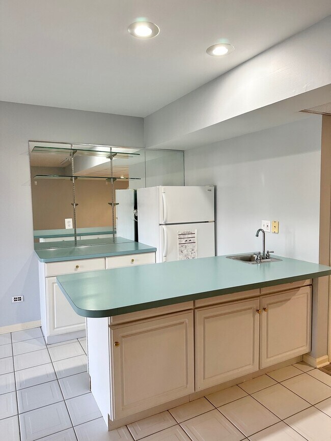 Building Photo - 224 Charlotte Pl