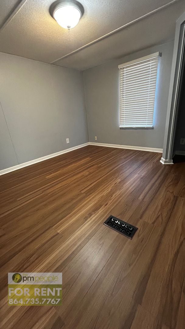 Building Photo - Simple Life, Serene Setting ~ Cozy 3/1.5 Available!