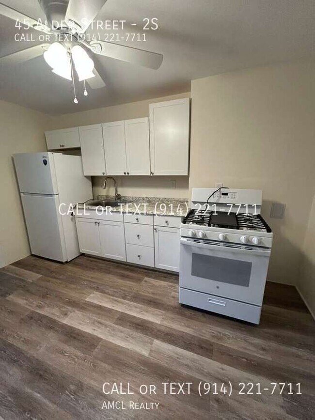 Building Photo - 45 Alder St