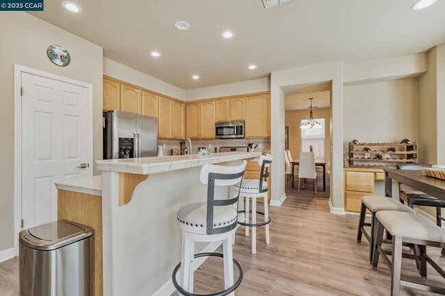Building Photo - 4867 Big Bear Rd