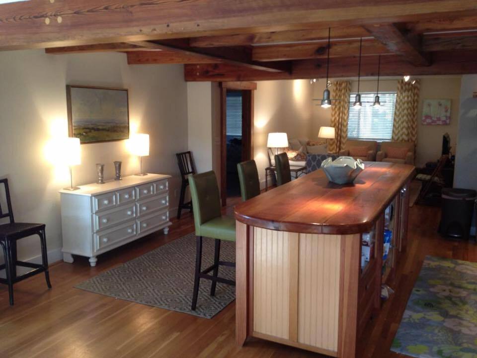 Building Photo - 2231 Selwyn Ave