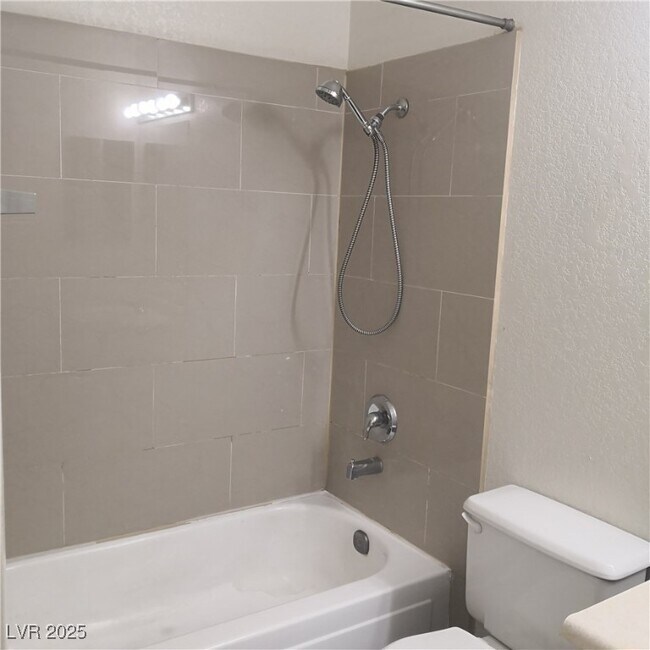 Building Photo - 5026 S Rainbow Blvd