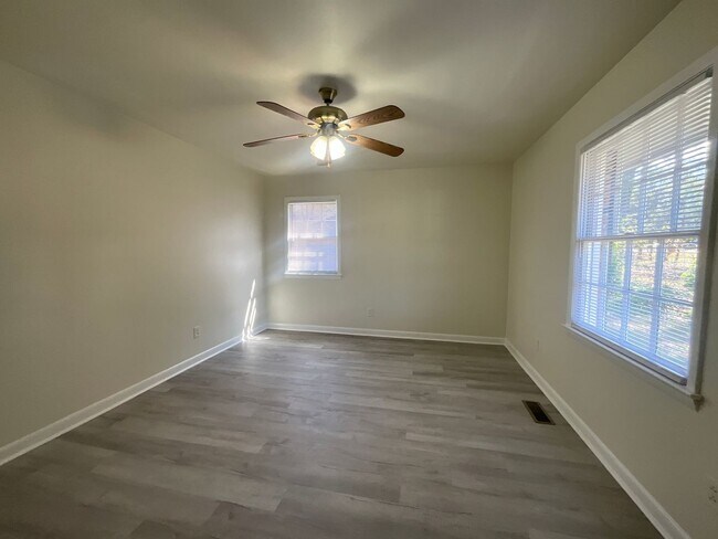 Building Photo - 5314 Morganton Rd