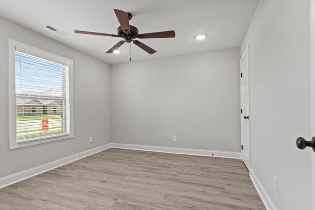 Building Photo - "Brand-New Townhome Awaits!"