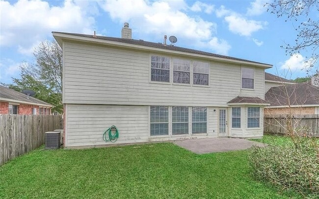 Building Photo - 511 Elm Ridge Dr