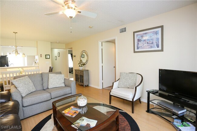 Building Photo - 287 Quail Forest Blvd