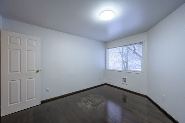 Building Photo - Move-In Special: 1 Month Free | Spacious 4-Bedroom Contemporary Home with 1-Bedroom ADU