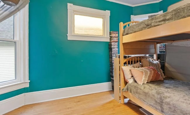 Building Photo - STUNNING Saint Paul Single Family Home - High End Upgrades Throughout