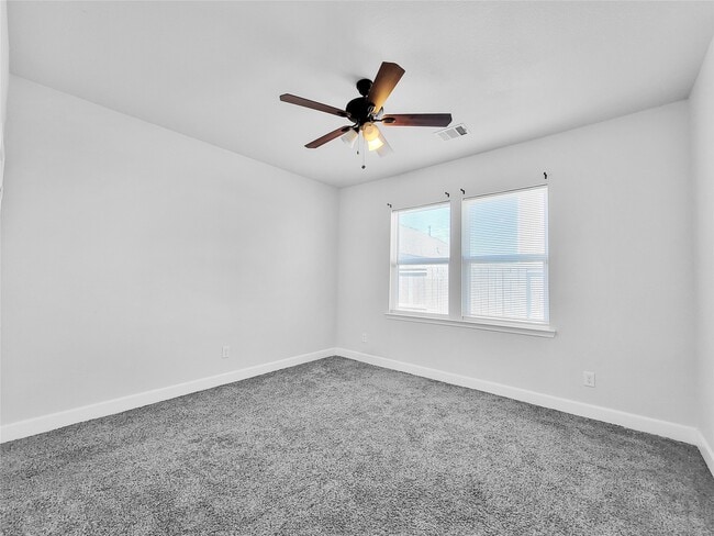 Building Photo - 8135 Chateau St