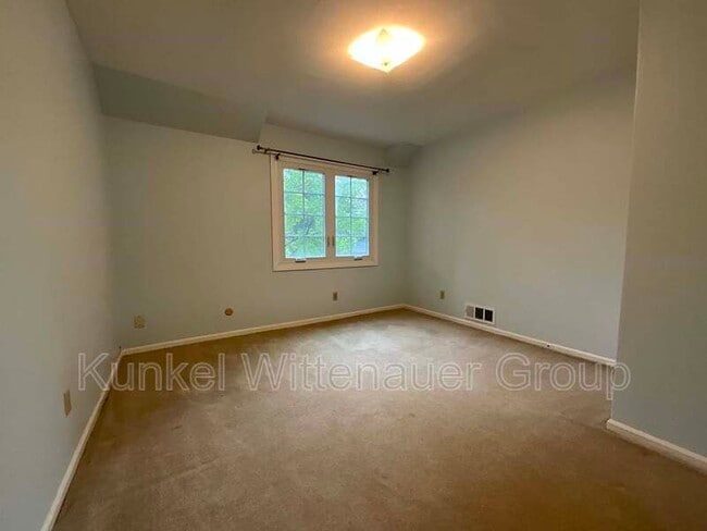 Building Photo - 43 Powder Creek Dr
