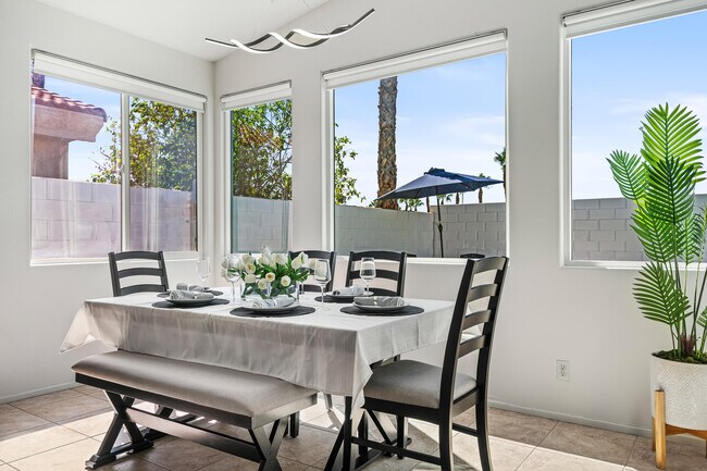 Building Photo - 79535 Dandelion Dr