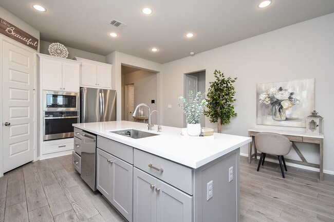 Building Photo - 31443 Splitting Willow Ln