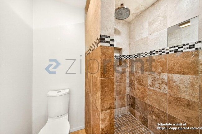 Building Photo - 2021 Carnegie Ln