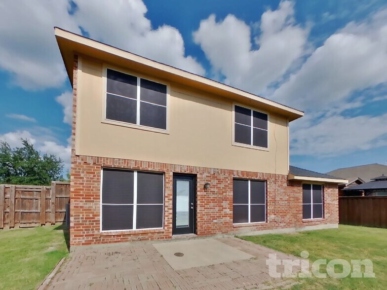 Building Photo - 909 Zoe St