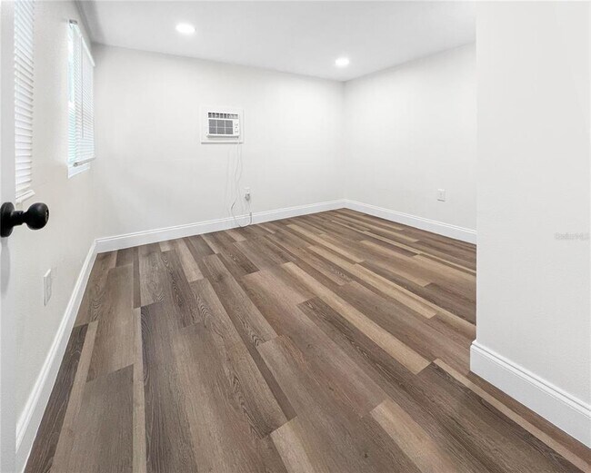 Building Photo - 2623 8th St
