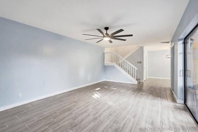 Building Photo - 736 NW 98th Cir