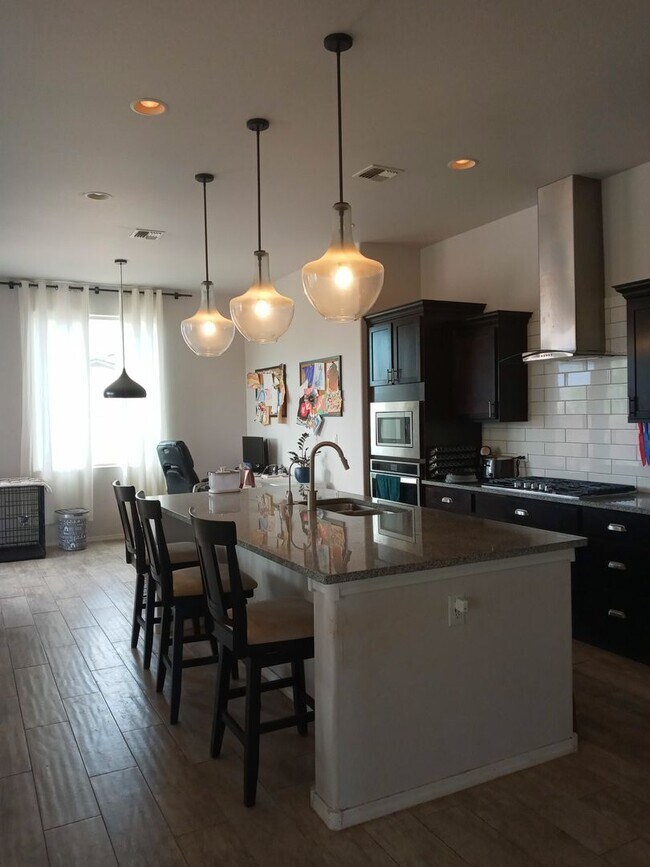 Building Photo - FOUR BEDROOM-SINGLE STORY-RIO RANCHO