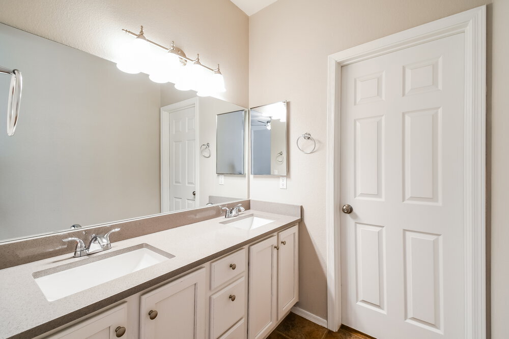 Building Photo - 7014 E Kiva Ave