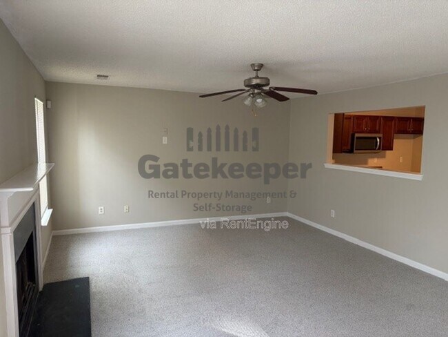 Building Photo - 8882 Seneca Rd