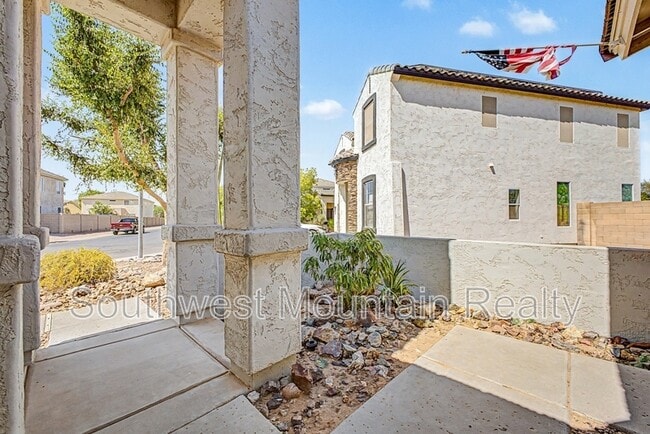 Building Photo - 44967 Sage Brush Dr