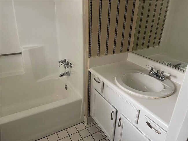 Building Photo - 241 High Creek Dr