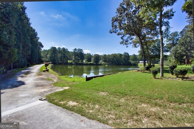 Building Photo - 5166 Wheeler Dr